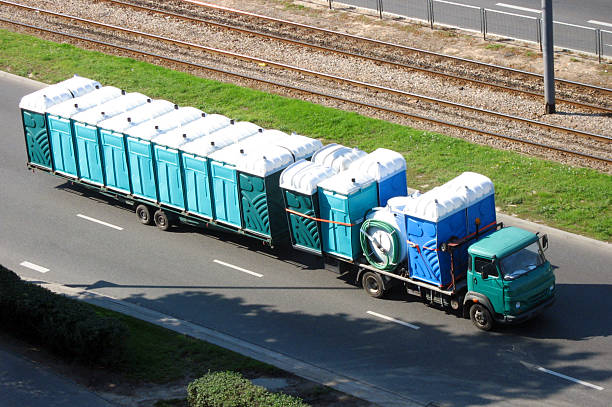 Best Portable toilet rental cost  in Edwardsburg, MI